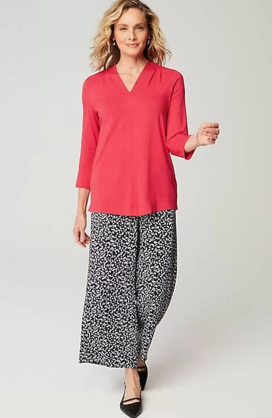 J.Jill Wearever Pleated V-Neck Top | Jjill | Women Tops & Tees